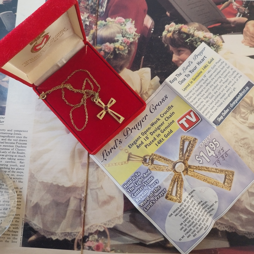 Gold Cross Pendant Necklace - Picture 3 of 9